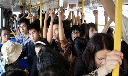 Xe buýt là nơi dễ bị quấy rối tình dục