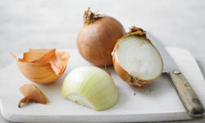Những mẹo vặt hay bất ngờ từ hành tây