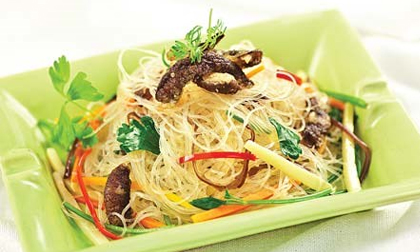 Cách làm miến xào lươn hấp dẫn khó quên