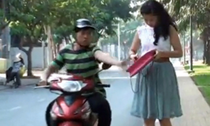 TP. HCM: Đi ăn trưa, cô gái bị cướp gần nửa tỷ đồng