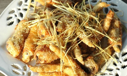 Cách làm chân gà rang muối giòn thơm