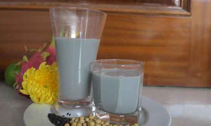Làm sữa mè đen thơm ngon bổ dưỡng cho cả nhà