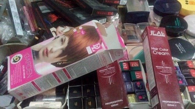 Nhuộm tóc bằng thuốc rẻ tiền, một phụ nữ tử vong