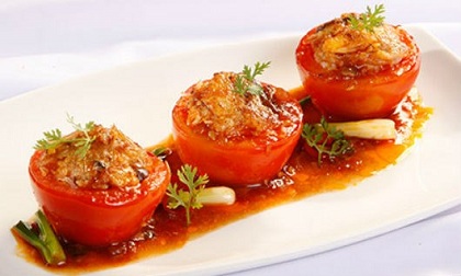 Làm cà chua nhồi thịt cho ngày lạnh