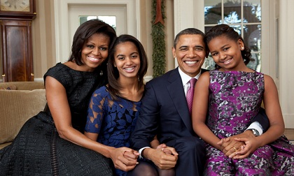 Chùm ảnh tình yêu đẹp như mơ của vợ chồng Obama