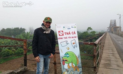Tiễn ông Công ông Táo về trời: 'Thả cá đừng thả túi nilon'