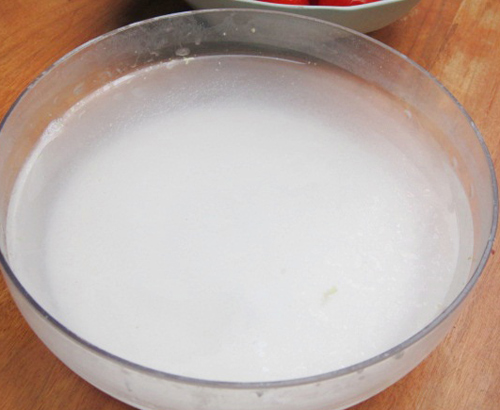 huong-dan-cach-lam-mut-dua-don-gian-don-tet-giadinhvietnam.com 3