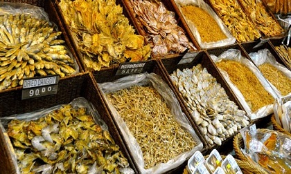 Mẹo chọn đồ ăn khô đạt tiêu chuẩn cho dịp tết
