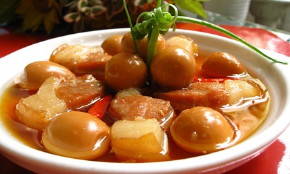 Cách nấu thịt kho tàu đơn giản mà thơm ngon
