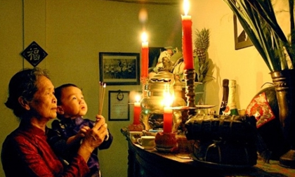 Rằm tháng giêng cúng ở nhà hay lên chùa?