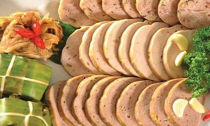 Chuyên gia bày cách nhận biết giò chả không hàn the