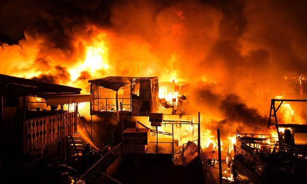 Cháy lớn ở Manila, 15.000 người dân mất nhà