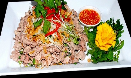 Cách làm bắp bò trộn cải mầm thơm ngon, lạ miệng