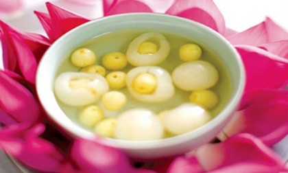Cách nấu chè hạt sen long nhãn ngọt thơm, thanh mát