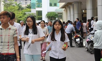 Đại học ngoài công lập làm sao để 'hút' sinh viên?