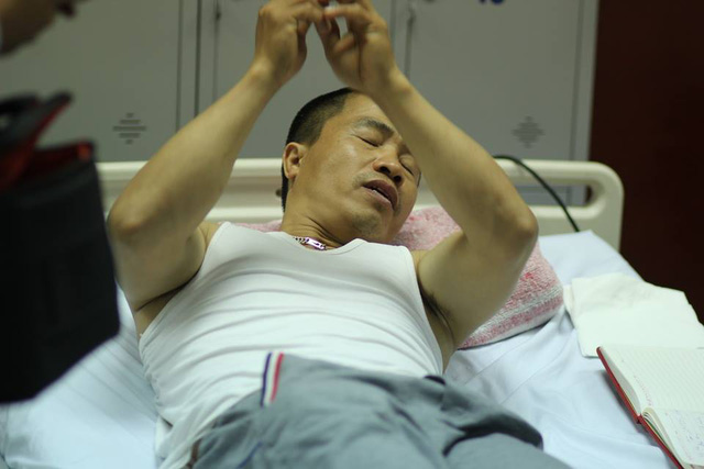 no xe khach o bac ninh: khoanh khac am anh cua nguoi song sot khi bo khoi xe - 2