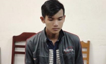 Nam sinh quay trộm bạn nữ tắm rồi tống tiền