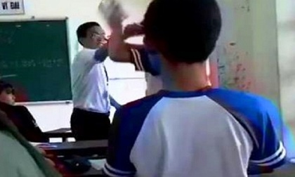 Hậu Giang: Kỷ luật thầy giáo và nữ sinh đánh nhau trong lớp học