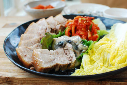 Thịt lợn luộc kiểu này đảm bảo ăn hoài không ngán - 1