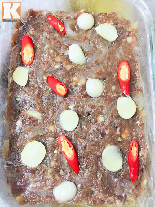 Mách bạn cách làm nem chua an toàn mà ngon cực đỉnh - 2