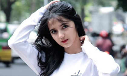 Vẻ đẹp thuần khiết của hotgirl Indonesia