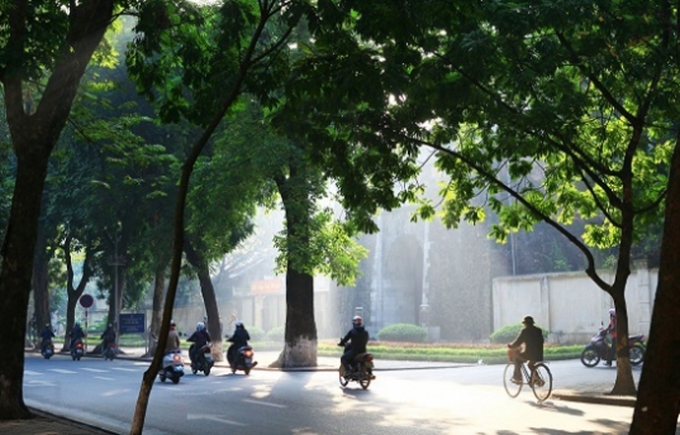 Không khí lạnh suy yếu giúp cho các tỉnh miền Bắc nắng ấm dần lên. Ảnh T.H
