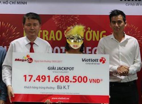 Một phụ nữ miền Tây nhận giải jackpot “khủng” ngay dịp 8/3 - 1