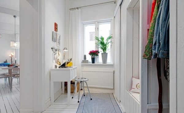 Căn hộ 30m2 đẹp trẻ trung hiện đại nhờ khéo cải tạo chung cư 80 năm tuổi