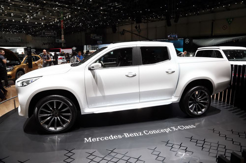 Mercedes-Benz X-Class: Xe bán tải đến từ tương lai - 2