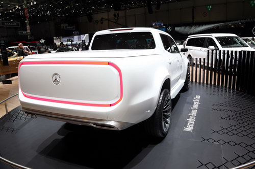 Mercedes-Benz X-Class: Xe bán tải đến từ tương lai - 5