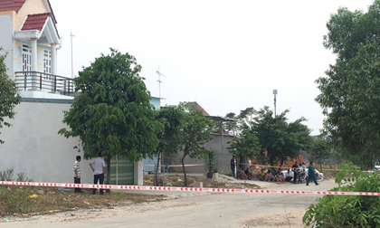 Bình Dương: Bé trai 10 tuổi hoảng loạn kêu cứu khi thấy bố treo cổ, mẹ chết trong phòng ngủ