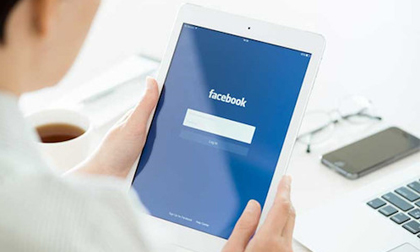 Facebook như con dao hai lưỡi