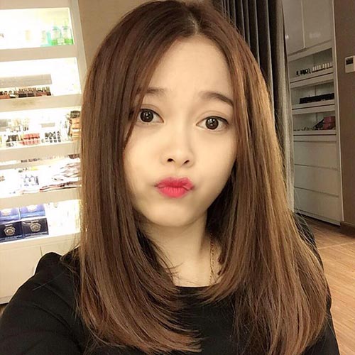 khong tham gia showbiz, 3 me don than van noi tieng vi “dep mon con mat” va gioi kiem tien - 5