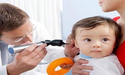 Con bị viêm màng não, hoại tử xương tai vì sai lầm này