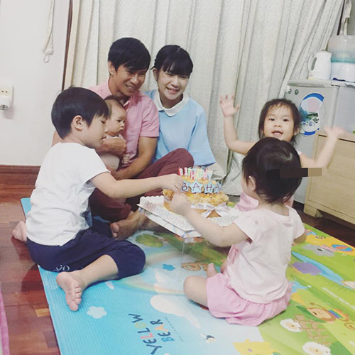 nguong mo 2 ong bo dong con nhat showbiz nhung cham con cuc kheo, it ai bang - 4