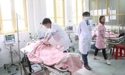 Vụ xe đón dâu gặp nạn: “Tôi bị hất văng mạnh lên trần xe”