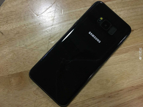 HOT: Ảnh thực tế Samsung Galaxy S8 màu đen bóng - 7