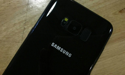HOT: Ảnh thực tế Samsung Galaxy S8 màu đen bóng