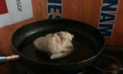 Mẹ chồng đi vắng, nàng dâu mới trổ tài nấu 'thịt rang cả tảng' khiến kẻ 'khóc thét' người 'cười vỡ bụng' 