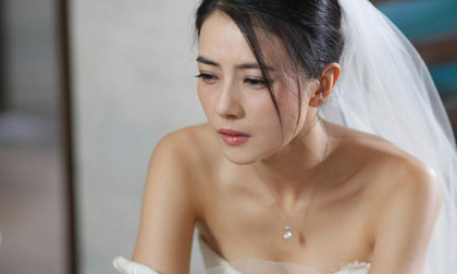 Cô dâu “rụng rời” vì người yêu cũ của chú rể đến đòi tiền “nuôi ong tay áo” ngay giữa lễ cưới