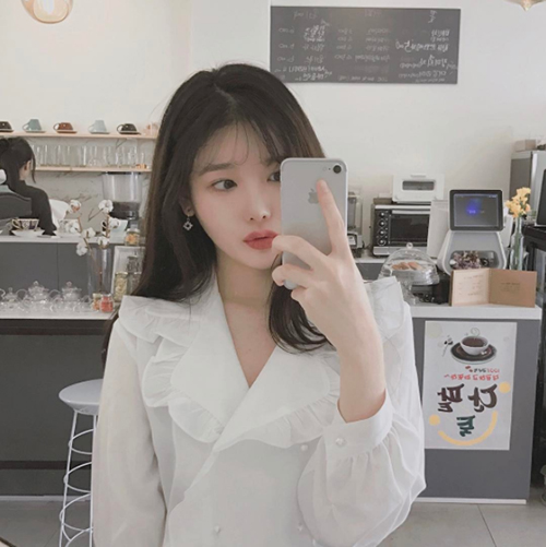 co gai tu xu so kim chi voi nhan sac 
