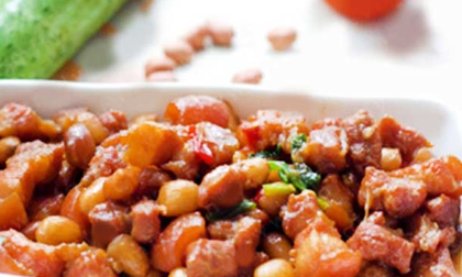 Thịt ba chỉ kho lạc - món ngon đánh bay cả nồi cơm