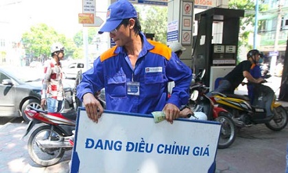 Giá xăng có thể giảm mạnh vào ngày mai