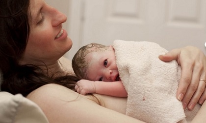 Những việc mẹ sau sinh dù mệt cũng không bao giờ được quên