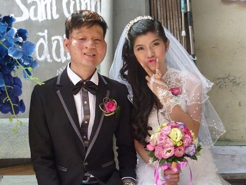 3 cap doi yeu nhau bat chap ngoai hinh khien dan mang day song - 7