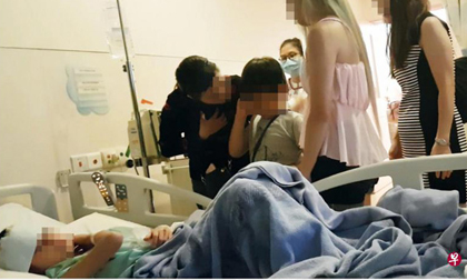 Vì mâu thuẫn nhỏ, cậu bé 9 tuổi đầu độc cô bạn thân bằng nước rửa tay diệt khuẩn