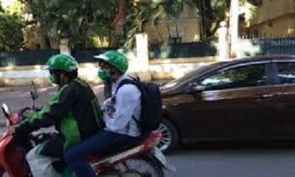 Tài xế Grabbike bị chích điện, cướp xe ở Sài Gòn