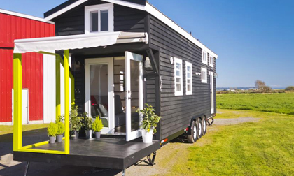 Đi khắp thế gian với nhà di động 28 m2 siêu đẹp
