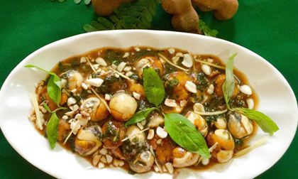 Đố ai cưỡng lại nổi món trứng cút lộn xào me ngon xuất sắc này!