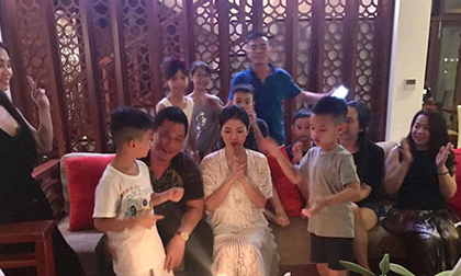 Sau ồn ào 'đá xéo' Hồ Ngọc Hà, Lệ Quyên cùng chồng con ra tận Đà Nẵng tổ chức sinh nhật